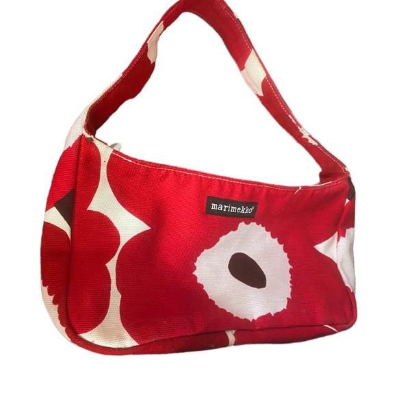 Marimekko Handbags - Marimekko Unikko poppy purse
